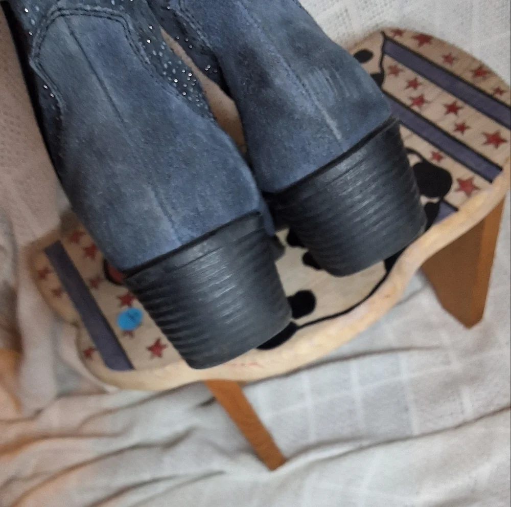 Blue studded suede western style boots 7 - Picture 4 of 13